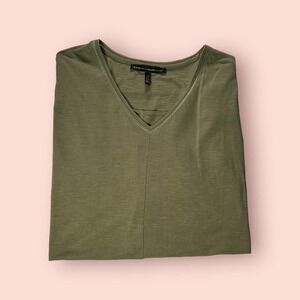 White House Black Market Green Cap Sleeve V-Neck Tshirt Size XS - "Elma"